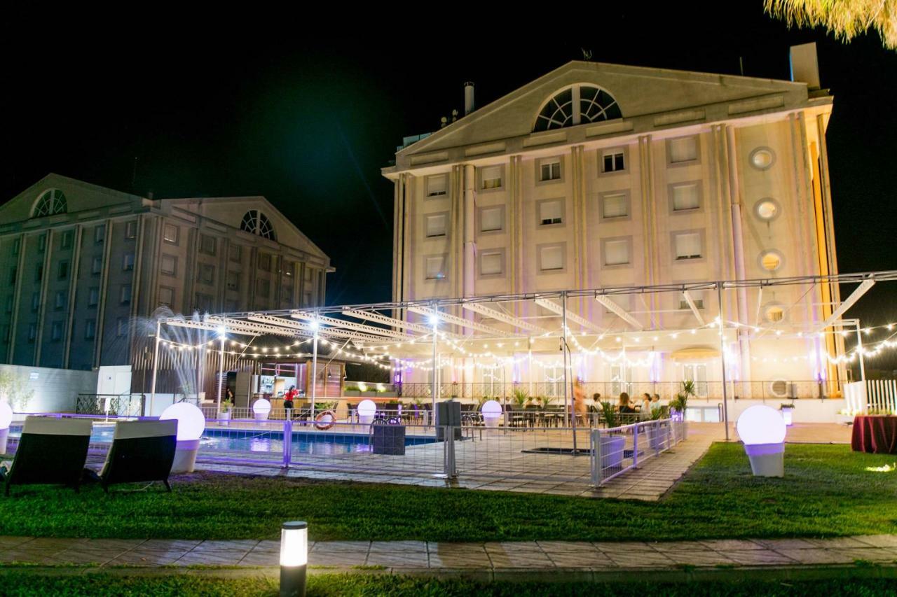 Velada Mérida Extérieur photo